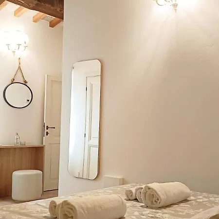 La Rocca Residenza D'epoca Zajazd *