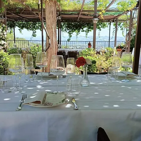 Inn La Rocca Residenza D'epoca